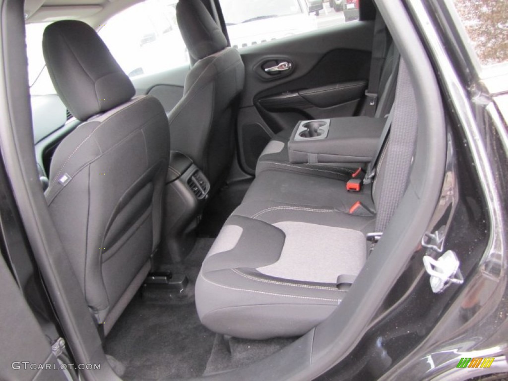 2014 Jeep Cherokee Latitude Rear Seat Photo #87976928