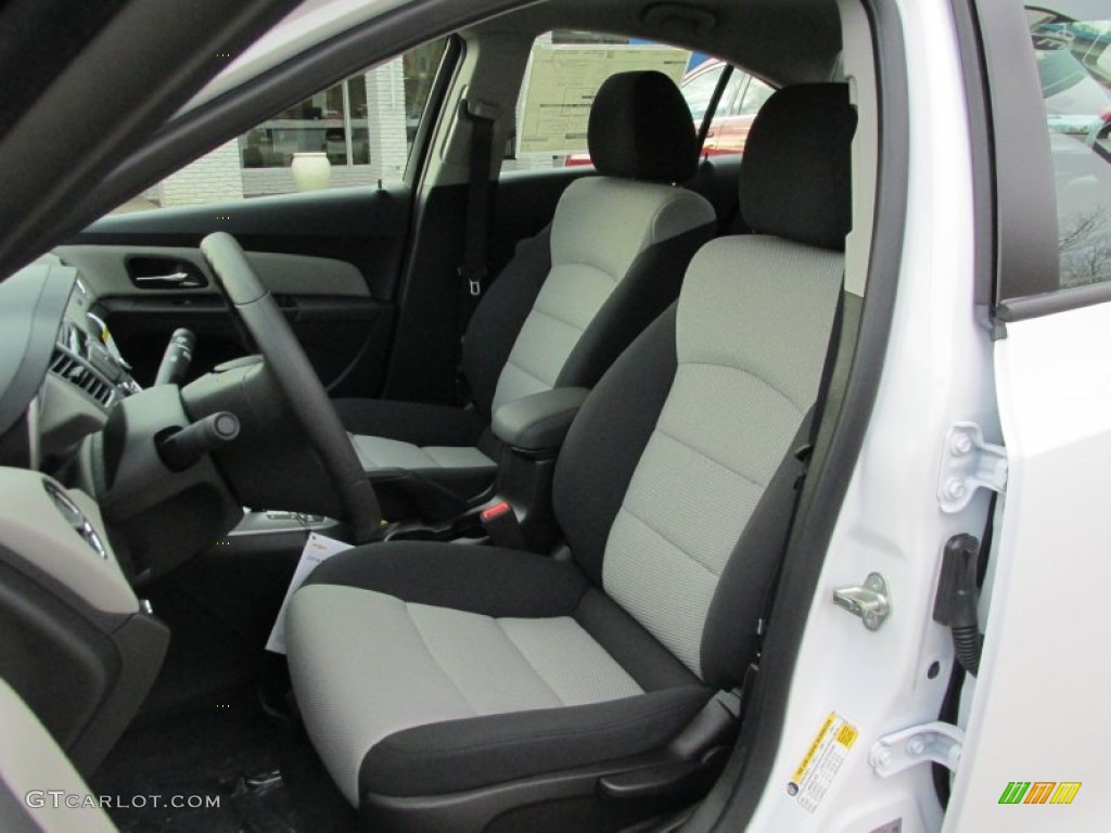 2014 Cruze LS - Summit White / Jet Black/Medium Titanium photo #12
