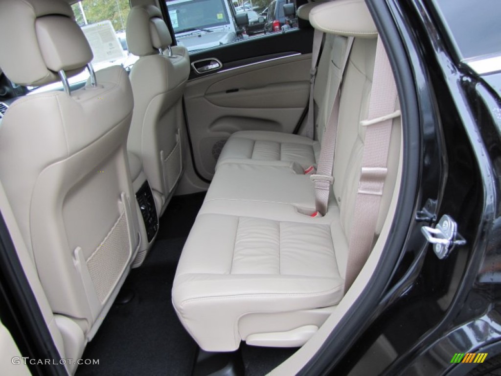 New Zealand Black/Light Frost Interior 2014 Jeep Grand Cherokee Limited Photo #87978654