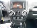 Black - Wrangler Unlimited Sahara 4x4 Photo No. 23