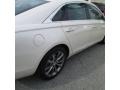 White Diamond Tricoat - XTS FWD Photo No. 37