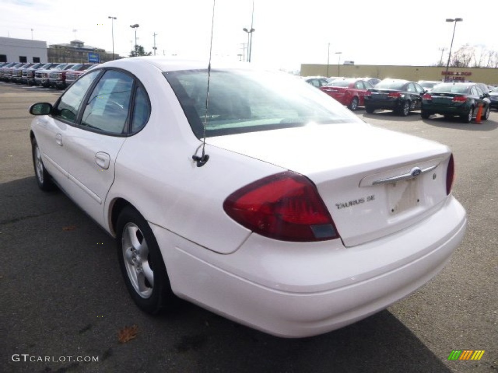 2003 Taurus SE - Vibrant White / Dark Charcoal photo #2