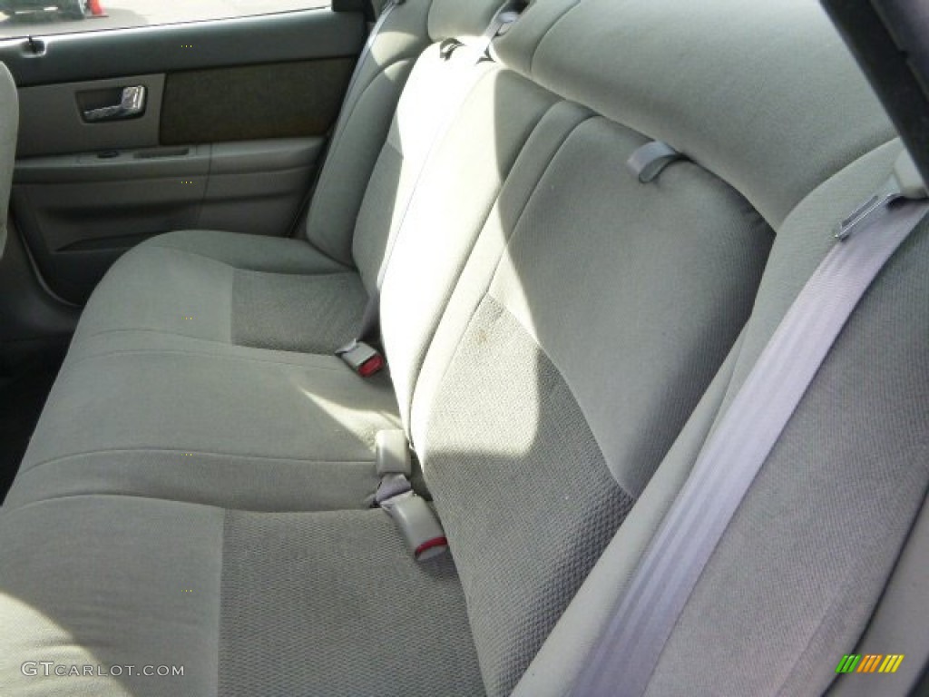 2003 Taurus SE - Vibrant White / Dark Charcoal photo #9