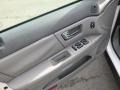 2003 Vibrant White Ford Taurus SE  photo #11