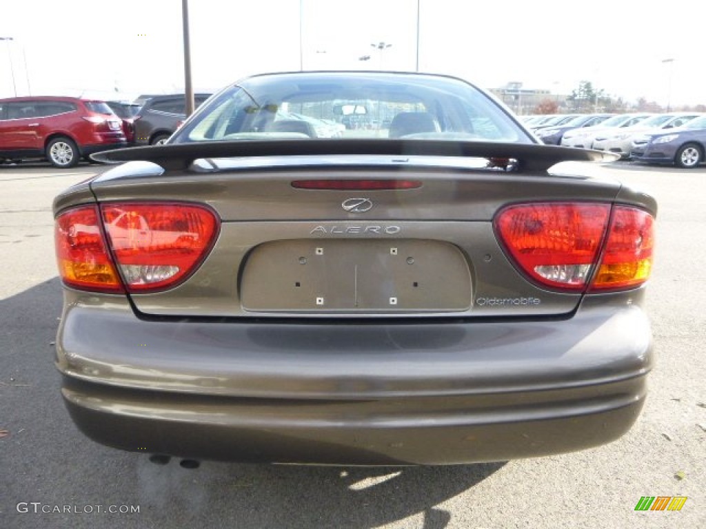 2002 Alero GL Sedan - Bronze Mist Metallic / Neutral photo #2