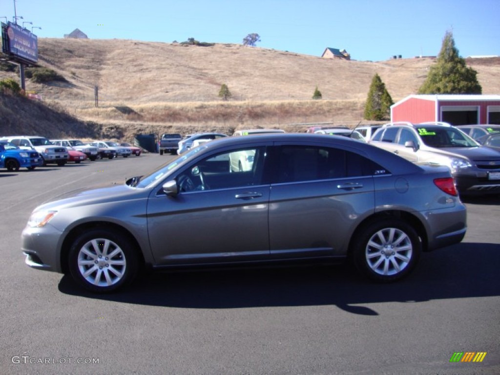 2013 200 Touring Sedan - Tungsten Metallic / Black photo #4