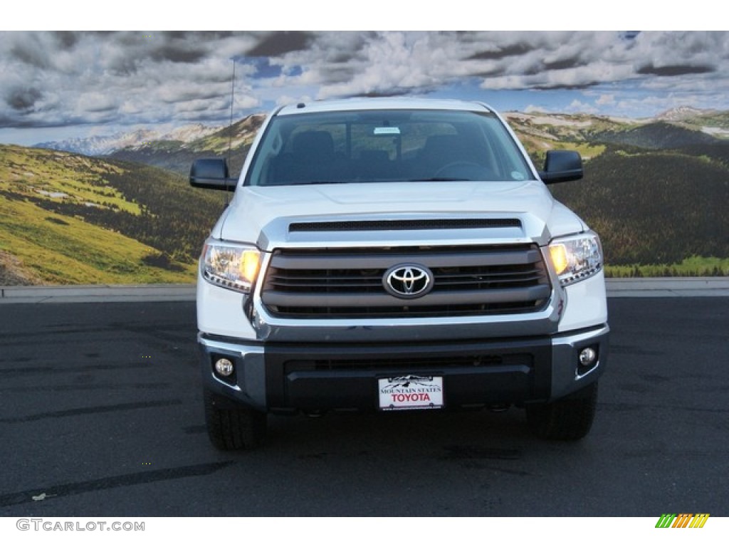 2014 Tundra SR5 TRD Double Cab 4x4 - Super White / Black photo #2