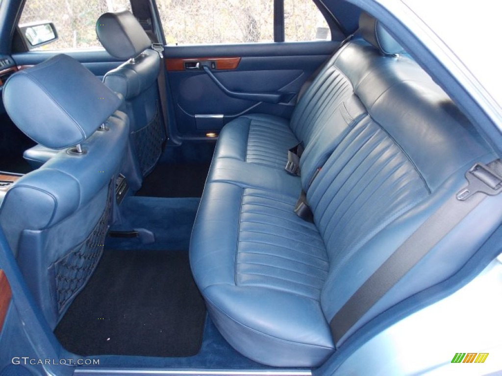 1986 Mercedes-Benz S Class 420 SEL Rear Seat Photo #87991120