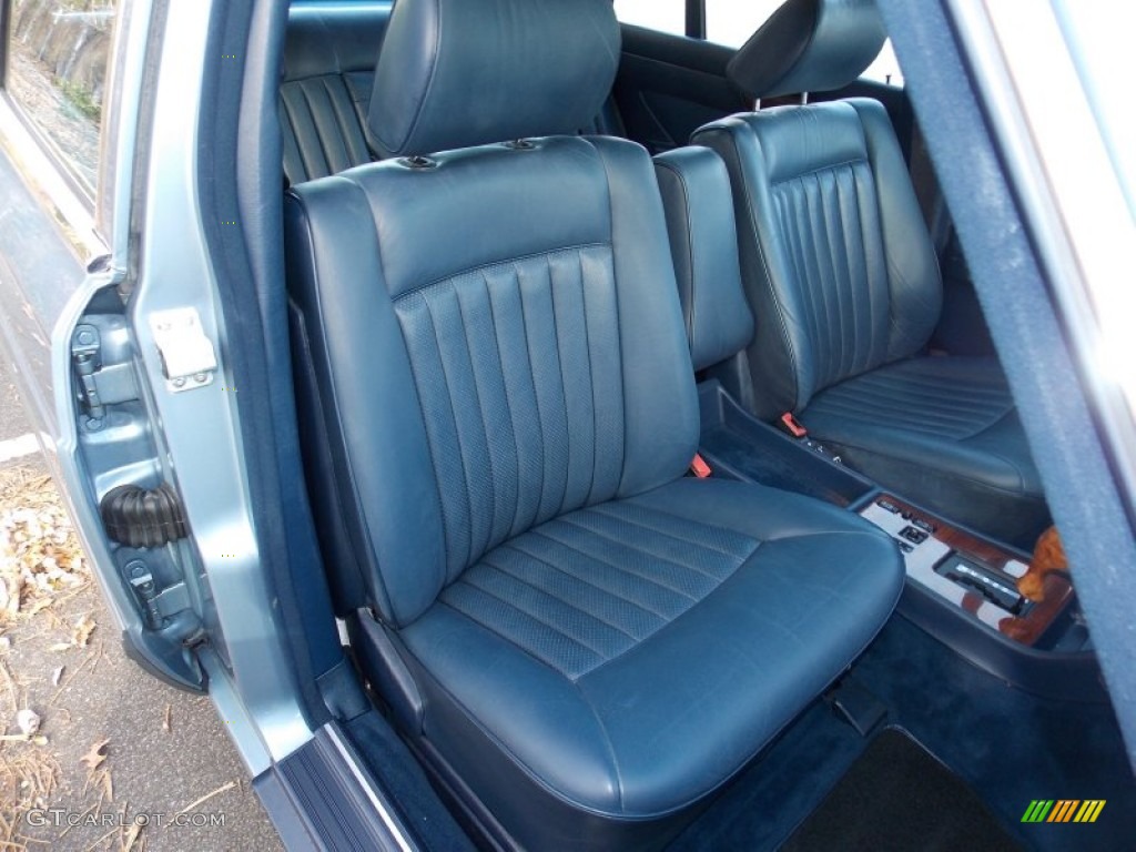 Blue Interior 1986 Mercedes-Benz S Class 420 SEL Photo #87991227