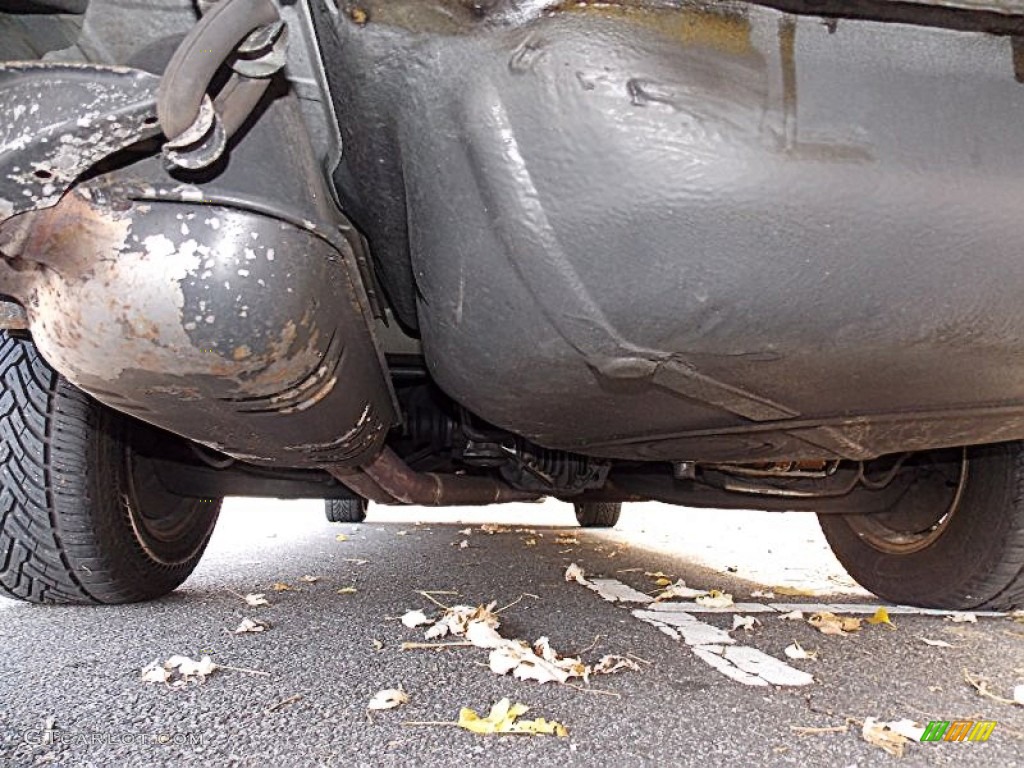 1986 Mercedes-Benz S Class 420 SEL Undercarriage Photo #87991474