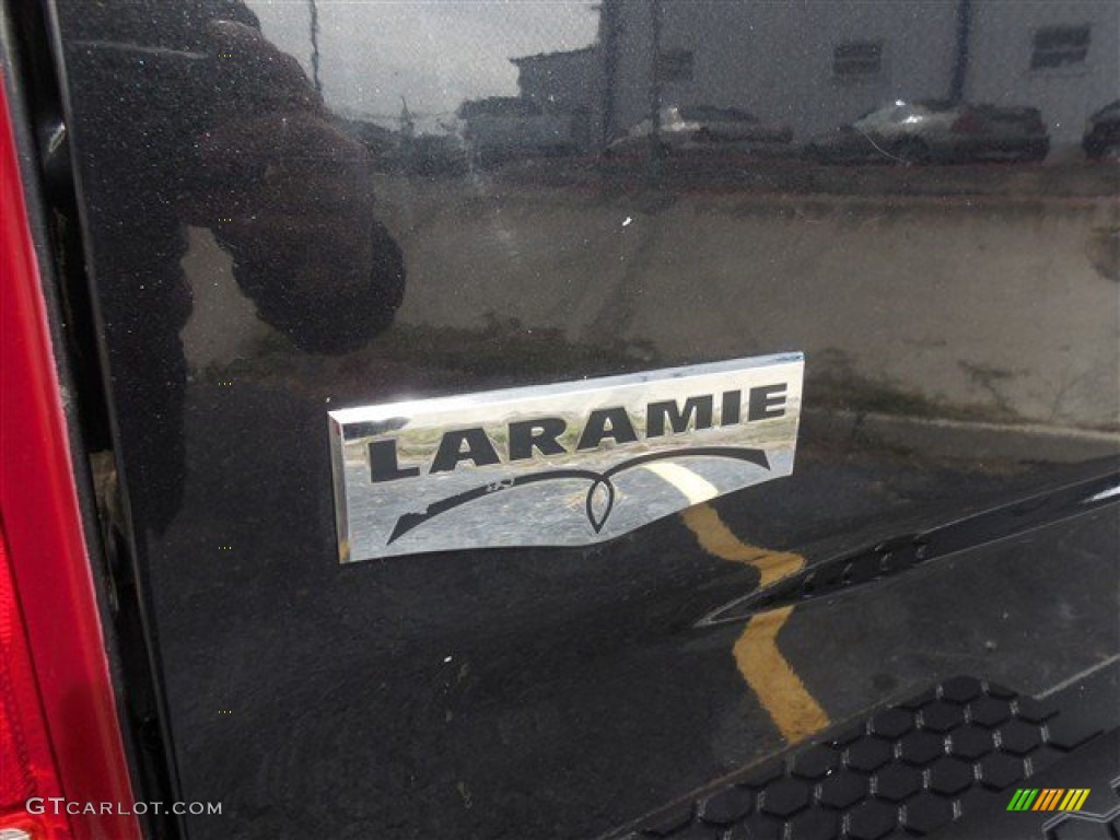 2010 Ram 3500 Laramie Crew Cab Dually - Brilliant Black Crystal Pearl / Dark Slate photo #11