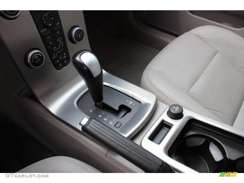 2008 Volvo S40 T5 Transmission Photos
