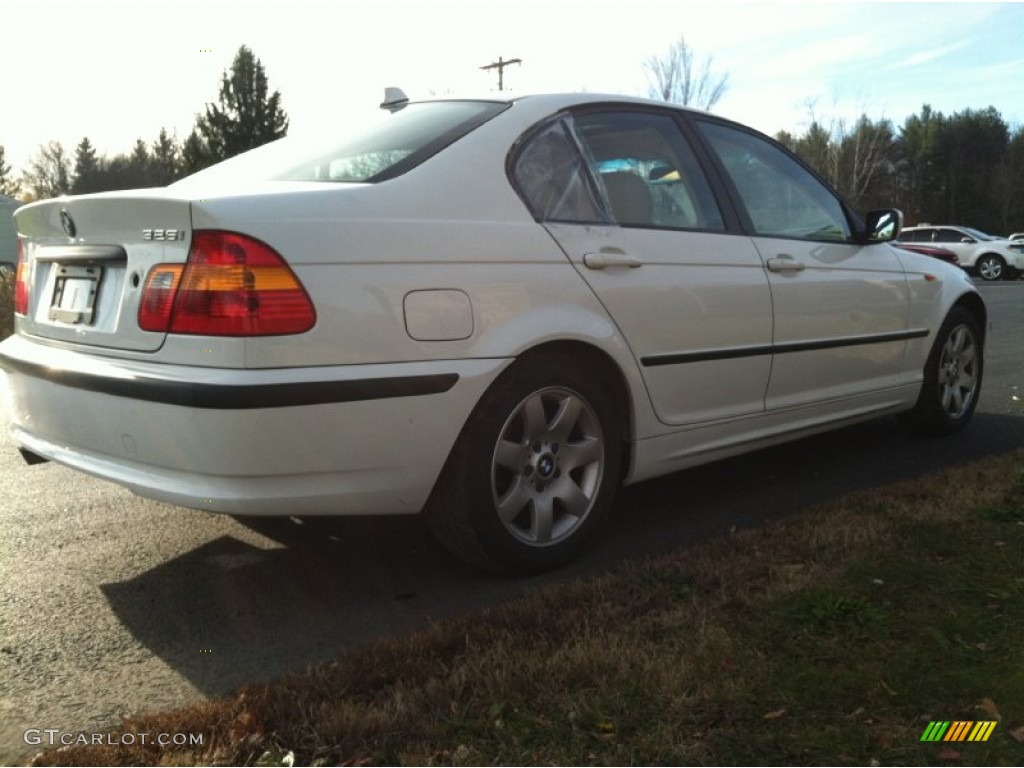 2005 3 Series 325i Sedan - Alpine White / Sand photo #6