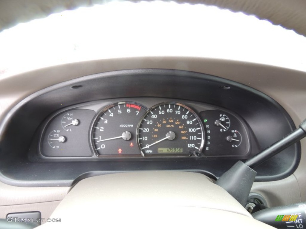 2005 Toyota Sequoia SR5 Gauges Photos