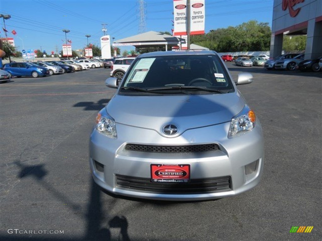 2012 xD  - Classic Silver Metallic / Dark Charcoal photo #2