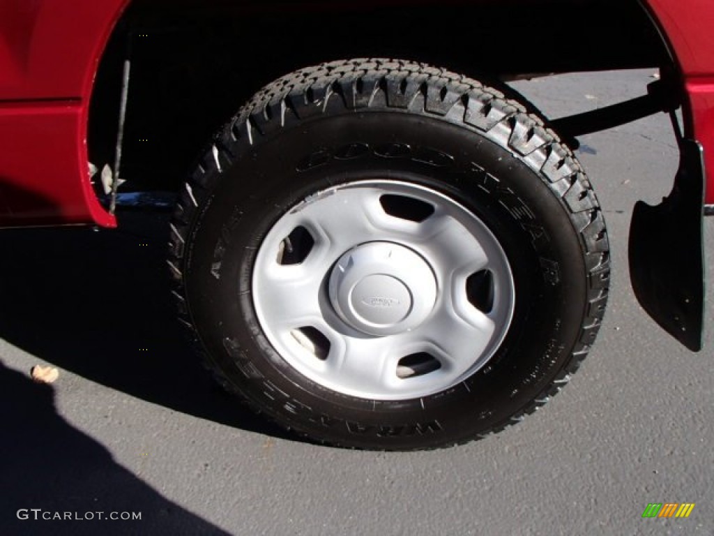2007 F150 XL Regular Cab 4x4 - Redfire Metallic / Medium Flint photo #9