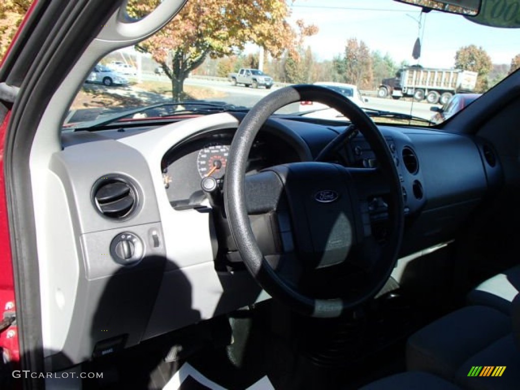 2007 F150 XL Regular Cab 4x4 - Redfire Metallic / Medium Flint photo #11