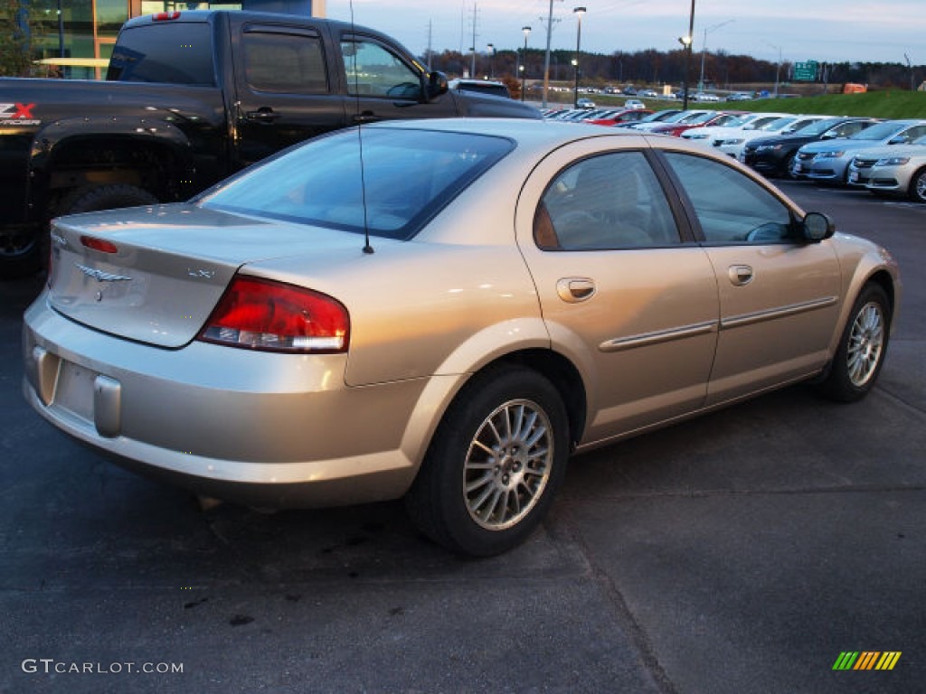 2004 Sebring LXi Sedan - Light Almond Pearl Metallic / Taupe photo #3