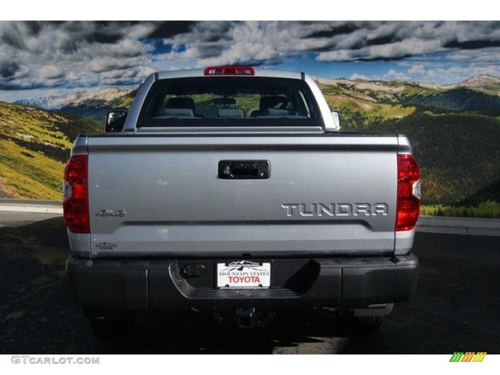 2014 Tundra SR Double Cab 4x4 - Silver Sky Metallic / Graphite photo #4