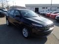 2014 Brilliant Black Crystal Pearl Jeep Cherokee Sport  photo #4