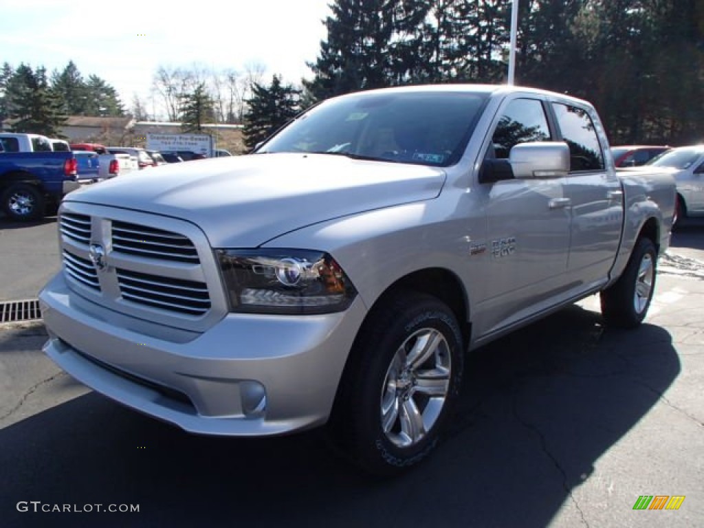 2014 1500 Sport Crew Cab 4x4 - Bright Silver Metallic / Black photo #2