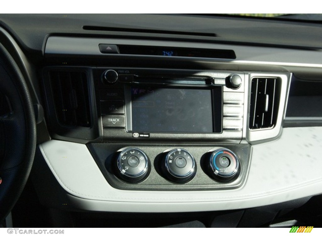 2013 RAV4 LE AWD - Black / Ash photo #6