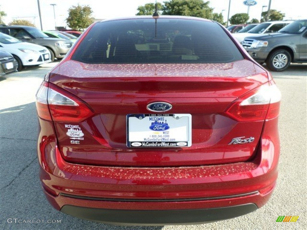 2014 Fiesta SE Sedan - Ruby Red / Medium Light Stone photo #3
