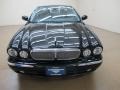 Ebony Black - XJ XJ8 L Photo No. 2