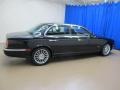 Ebony Black - XJ XJ8 L Photo No. 9
