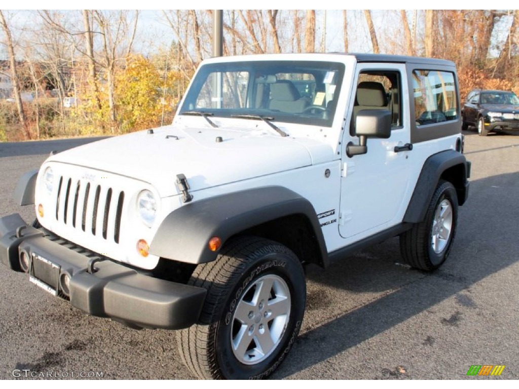 2012 Wrangler Sport 4x4 - Bright White / Black photo #3