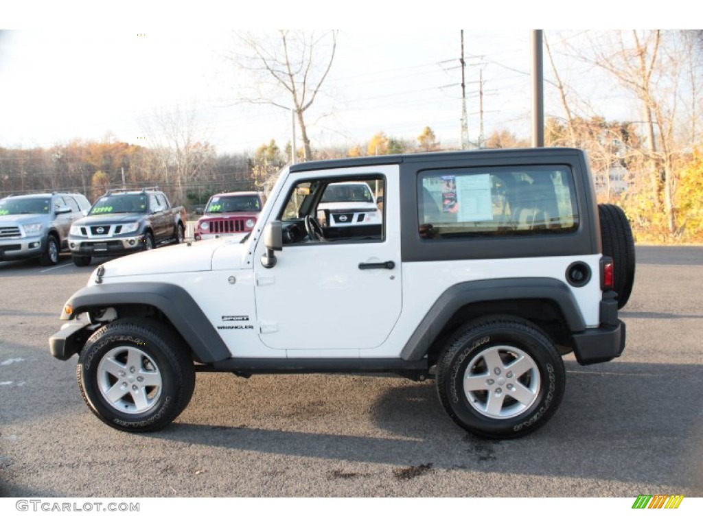 2012 Wrangler Sport 4x4 - Bright White / Black photo #12