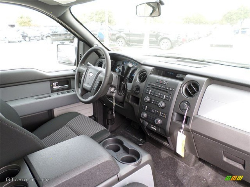 2014 Ford F150 STX SuperCrew Black Dashboard Photo #88020342