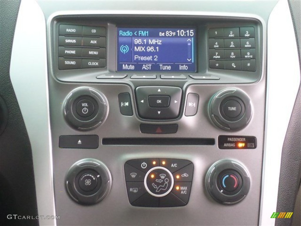 2014 Explorer FWD - Oxford White / Medium Light Stone photo #20