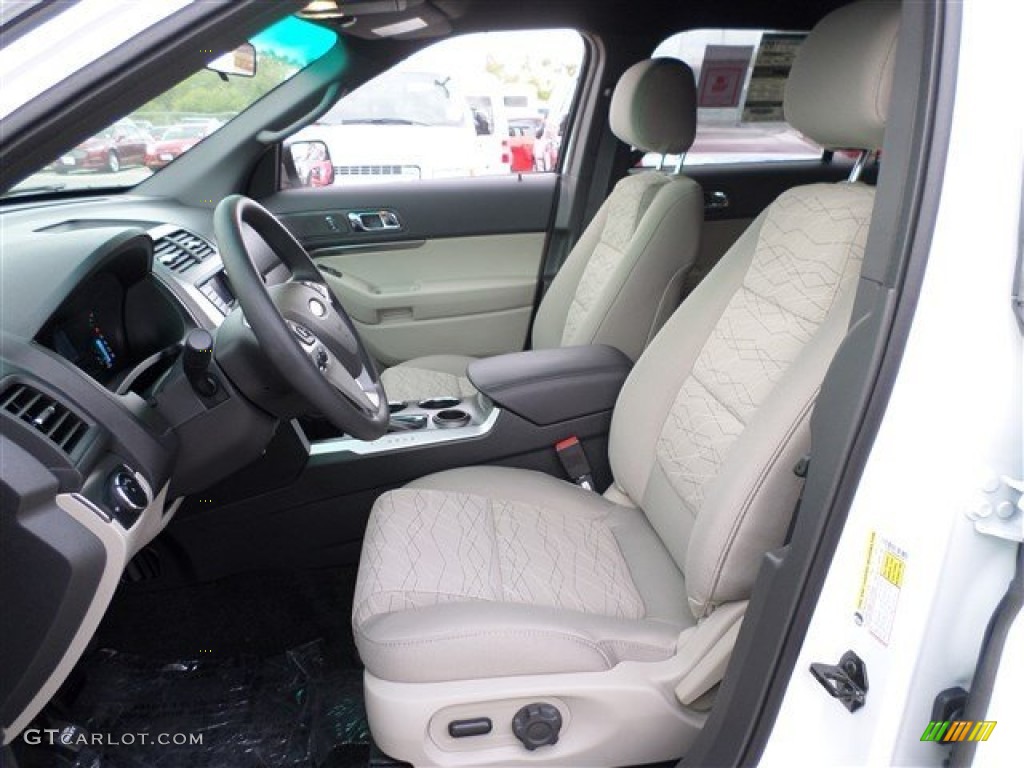 2014 Explorer FWD - Oxford White / Medium Light Stone photo #23