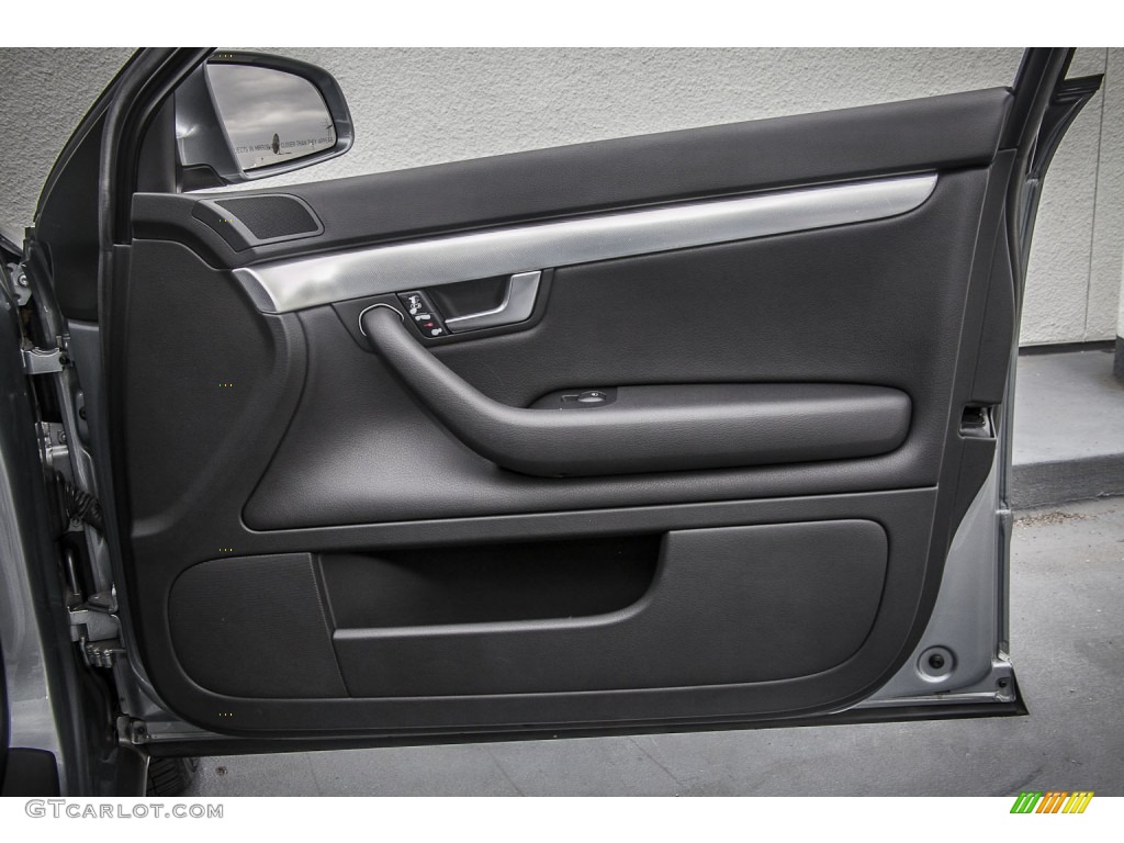 2006 Audi A4 2.0T quattro Sedan Ebony Door Panel Photo #88023093