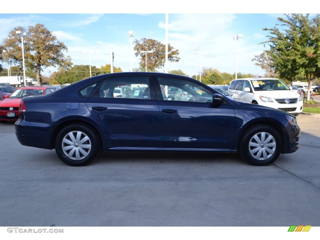 2013 Passat 2.5L S - Night Blue Metallic / Titan Black photo #6
