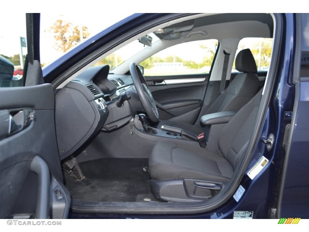 2013 Passat 2.5L S - Night Blue Metallic / Titan Black photo #9