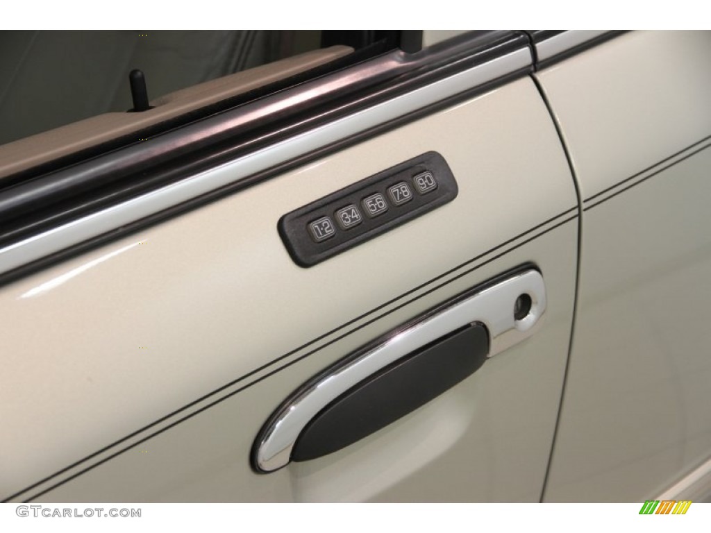 2004 Grand Marquis LS - Gold Ash Metallic / Medium Parchment photo #4