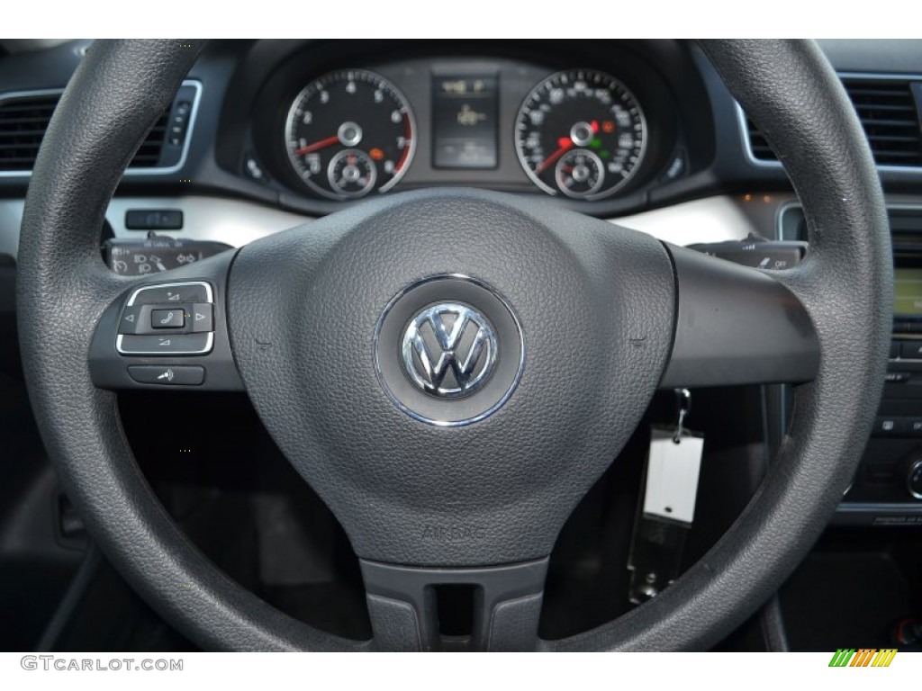 2013 Passat 2.5L S - Night Blue Metallic / Titan Black photo #16