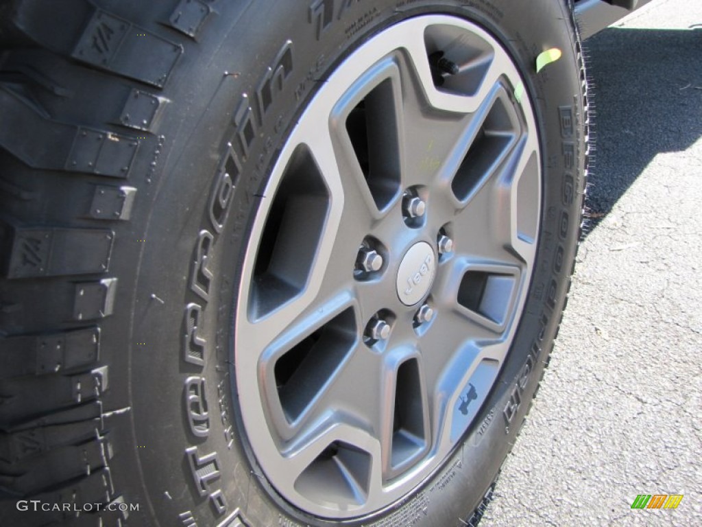 2014 Jeep Wrangler Unlimited Rubicon 4x4 Wheel Photos