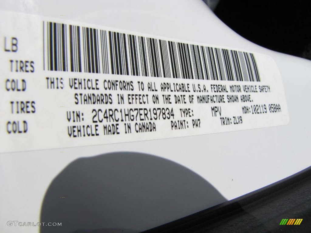 2014 Town & Country Color Code PW7 for Bright White Photo #88030661