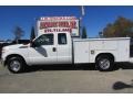 Oxford White - F350 Super Duty XLT SuperCab Utility Truck Photo No. 4