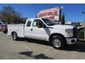 Oxford White - F350 Super Duty XLT SuperCab Utility Truck Photo No. 11