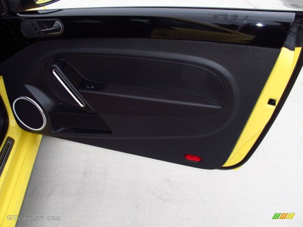 2014 Volkswagen Beetle GSR GSR Black Door Panel Photo #88038080