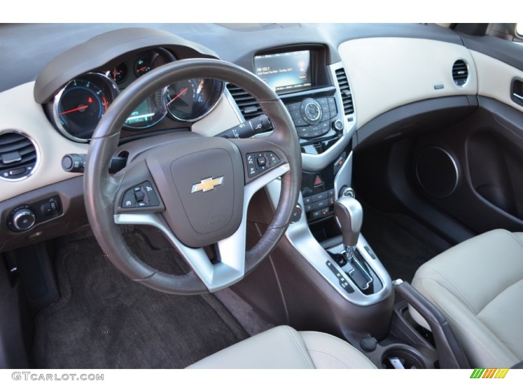 Cocoa/Light Neutral Interior 2012 Chevrolet Cruze LTZ/RS Photo #88040157