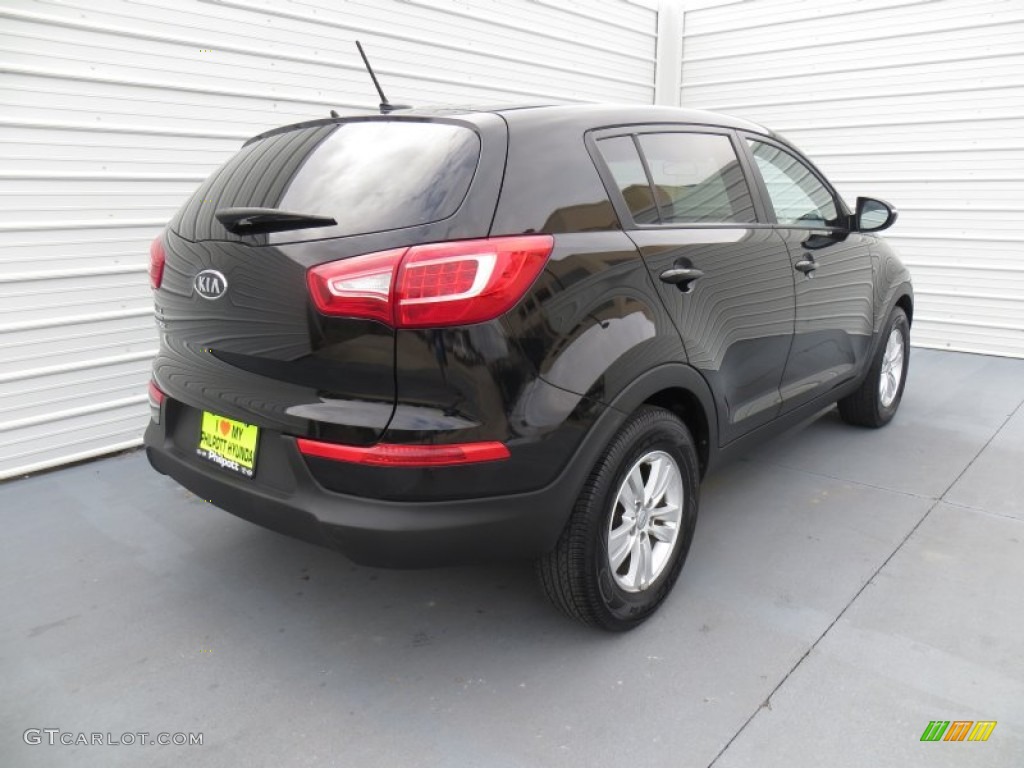 2011 Sportage LX - Black Cherry / Alpine Gray photo #4