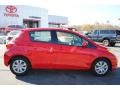 Absolutely Red - Yaris L 3 Door Photo No. 2