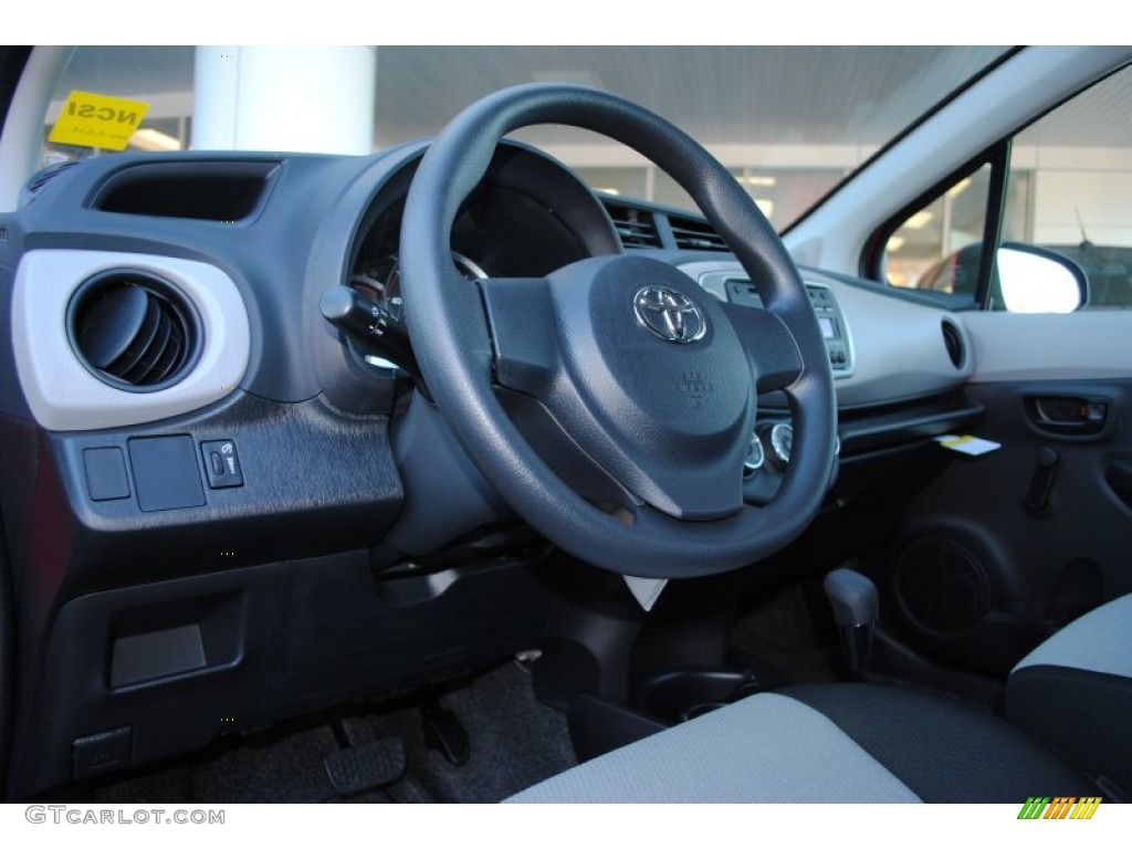 2014 Toyota Yaris L 3 Door Ash Dashboard Photo #88042712