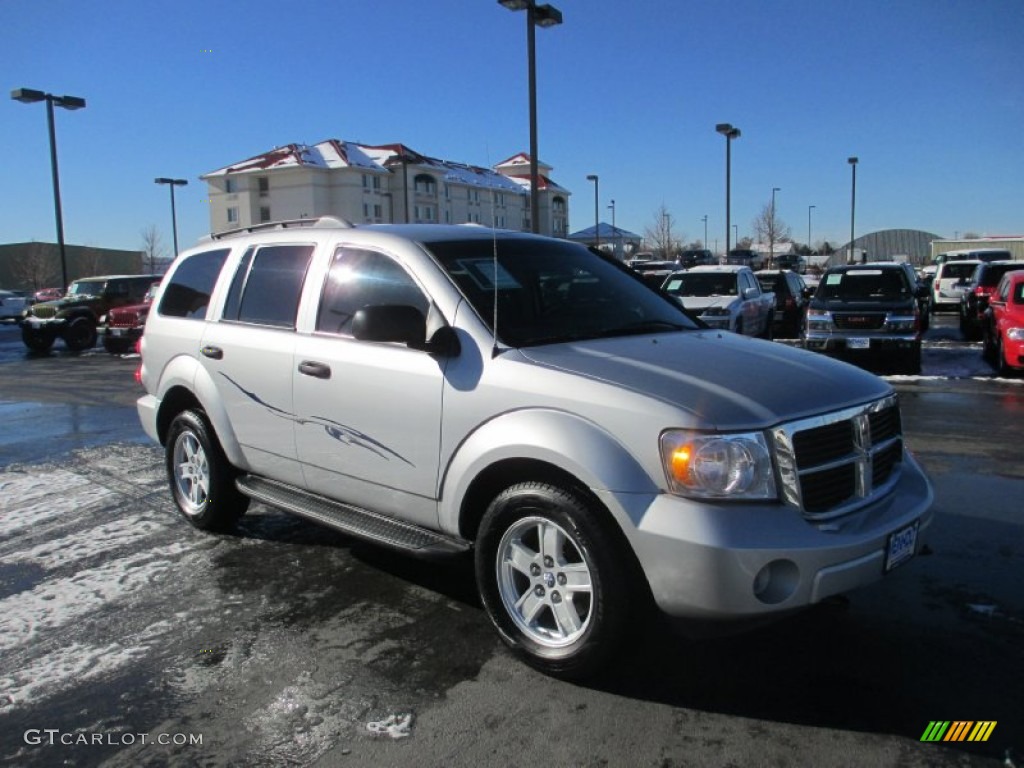 2009 Durango SE 4x4 - Bright Silver Metallic / Dark Slate Gray/Light Slate Gray photo #1