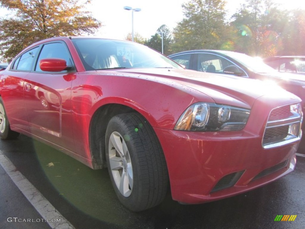 2013 Charger SE - Redline 3 Coat Pearl / Black photo #4